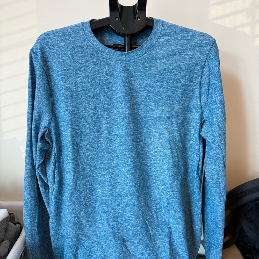 lululemon athletica Heathered Blue Long Sleeve athletic Tee